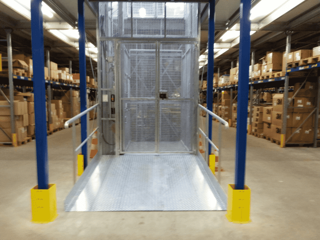 Magazijnlift